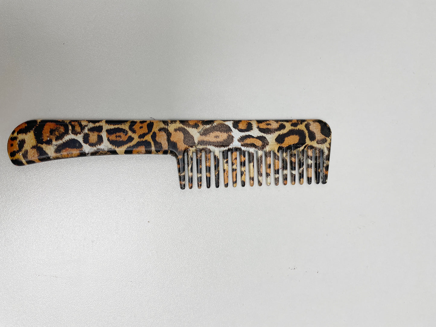 Knife-comb